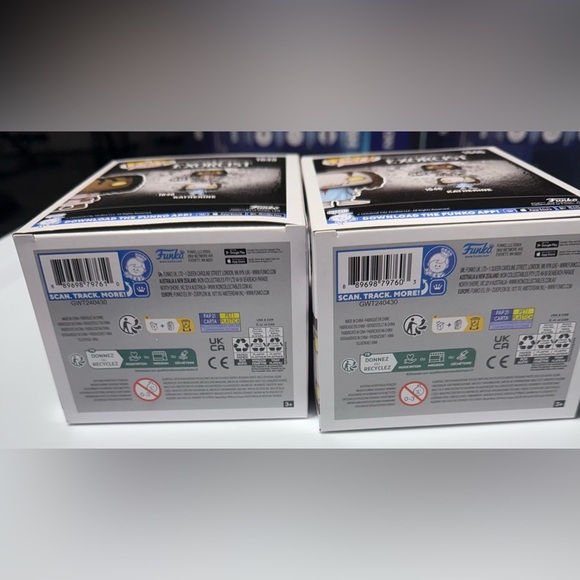 Funko Pop: The Exorcist Believer Bundle. Includes Katherine 1646 & Angela 1645. - Picture 4 of 6